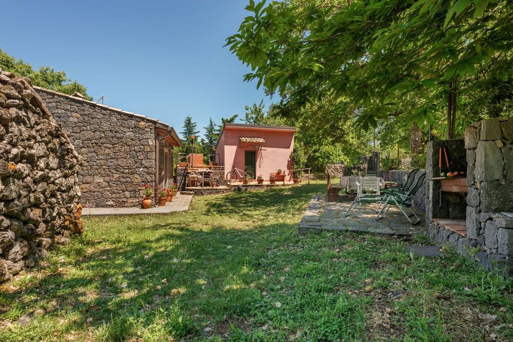 Photo of Outdoor in Maletto