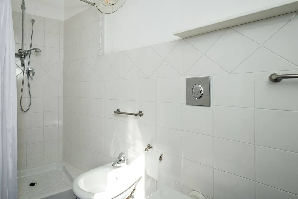Photo of Bathroom in Porticello
