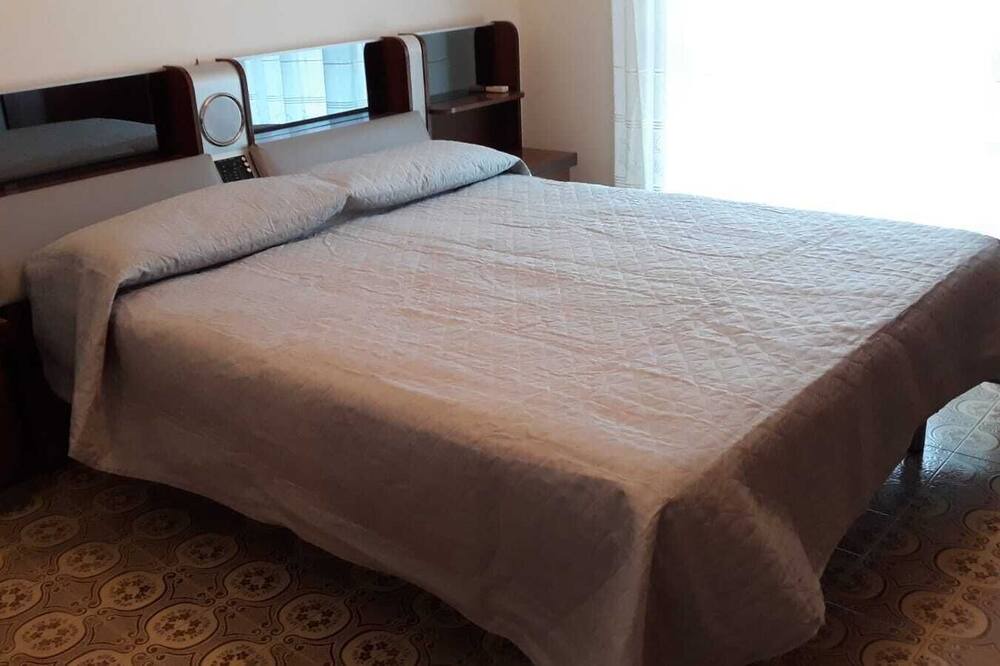 Photo of Bedroom in Nettuno