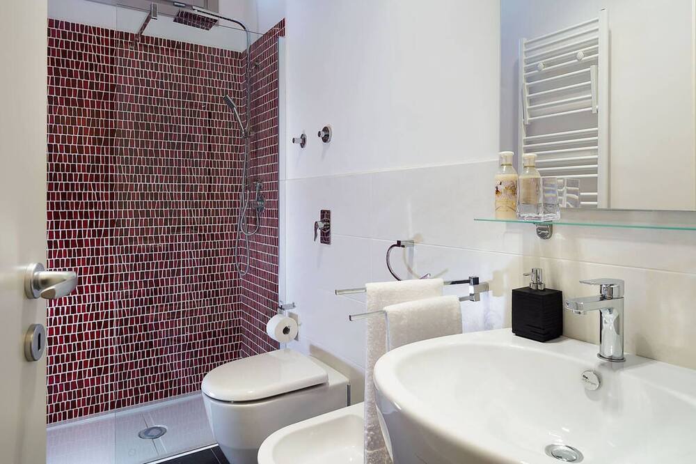 Photo of Bathroom in Marausa