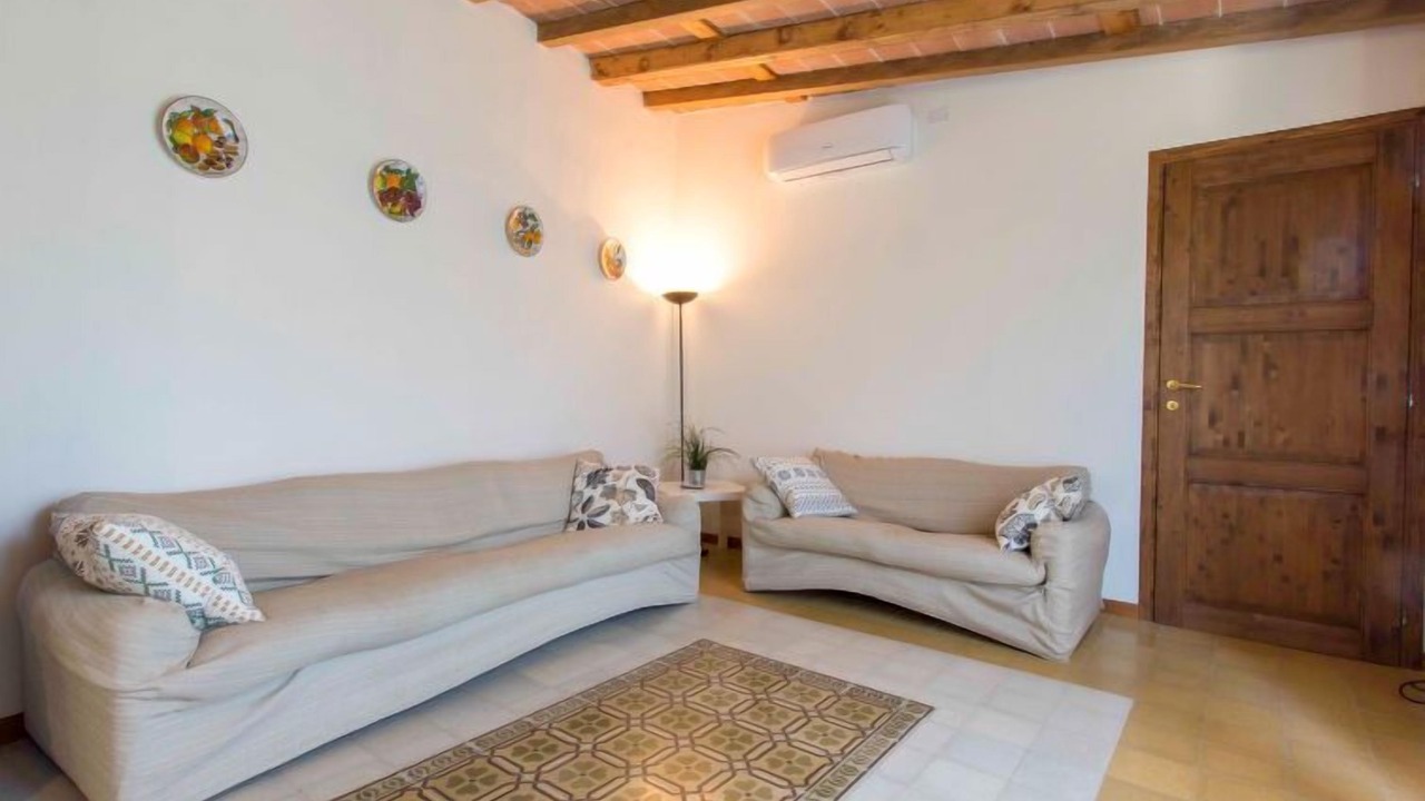 Photo of Livingroom in Margine Coperta-Traversagna