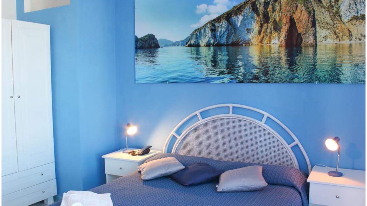 Photo of Bedroom in Le Forna