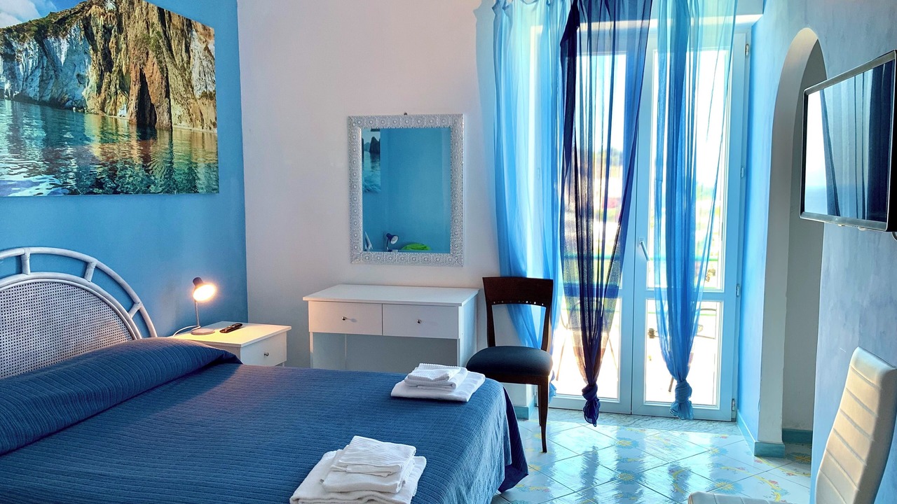 Photo of Bedroom in Le Forna