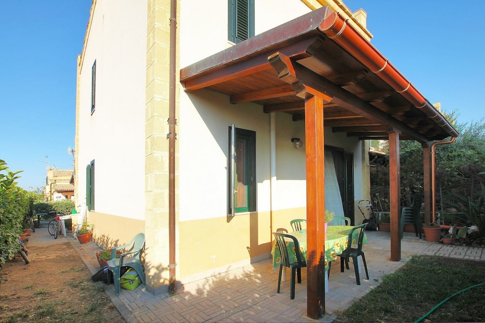 Photo of Patio Balcony in Campofelice di Roccella