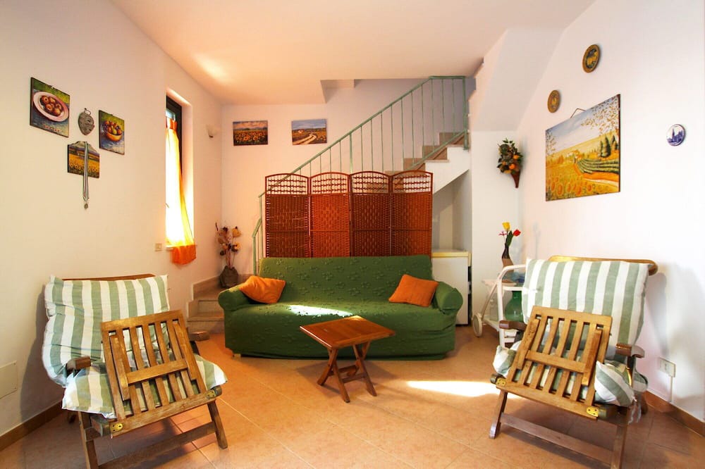 Photo of Livingroom in Campofelice di Roccella