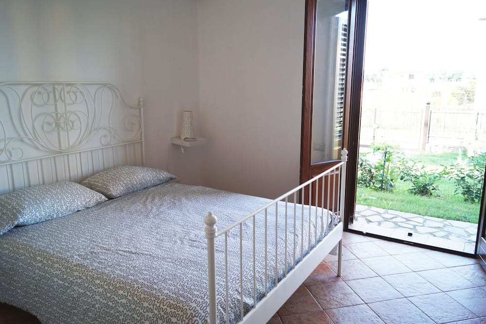 Photo of Bedroom in Campofelice di Roccella