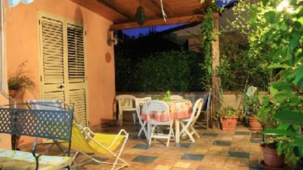 Photo of Outdoor in Patti