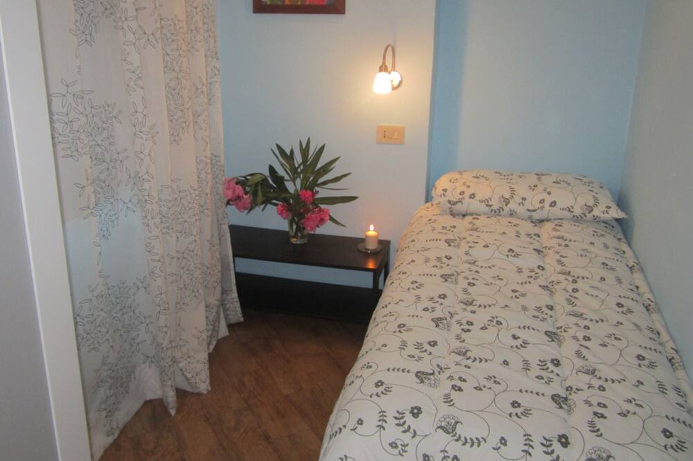 Photo of Bedroom in Pollina