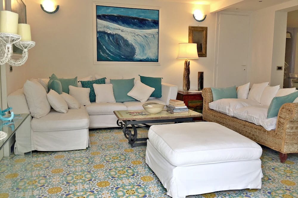 Photo of Livingroom in Lungomare di Sabaudia