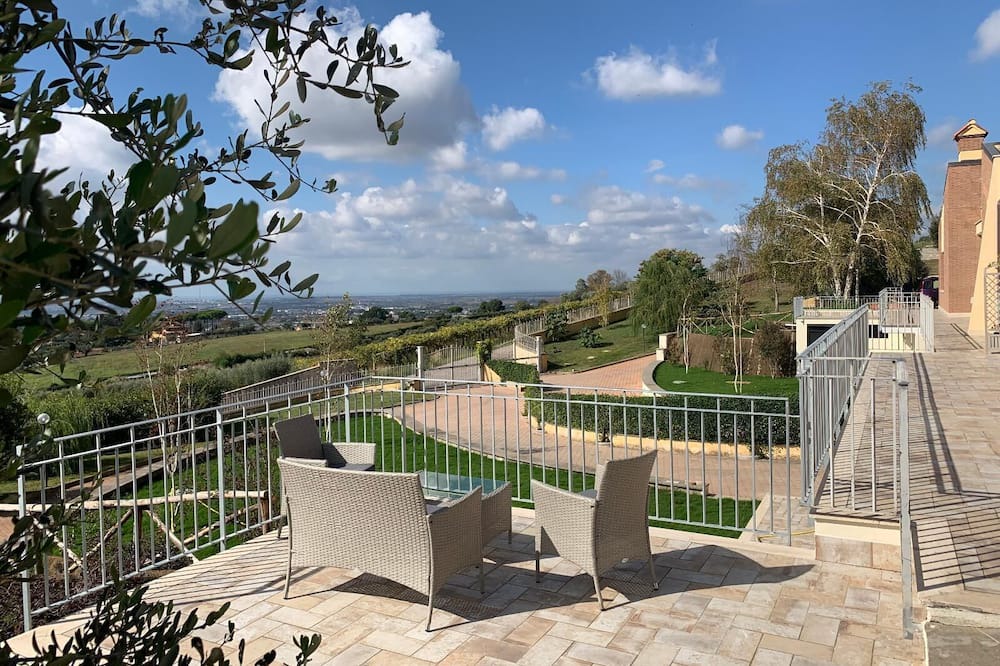 Photo of Patio Balcony in Albano Laziale