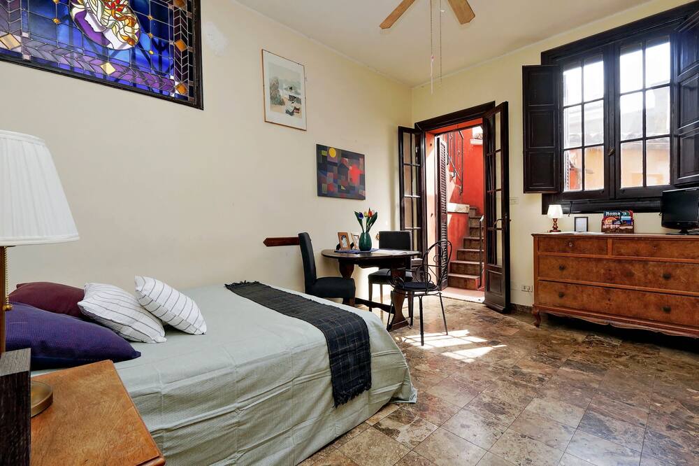 Photo of Bedroom in Quartiere Coppede