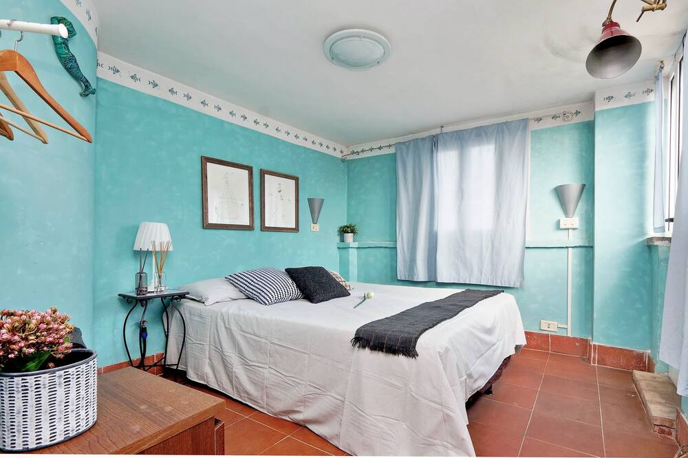 Photo of Bedroom in Quartiere Coppede