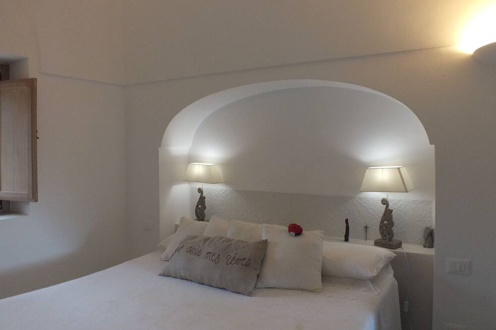 Photo of Bedroom in Scauri Siculo