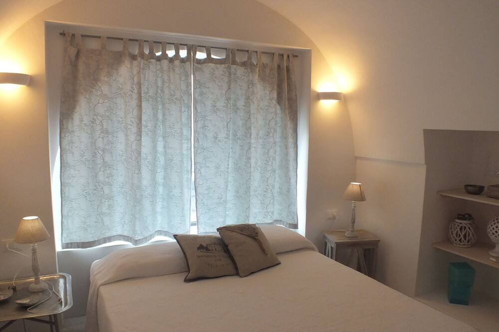 Photo of Bedroom in Scauri Siculo