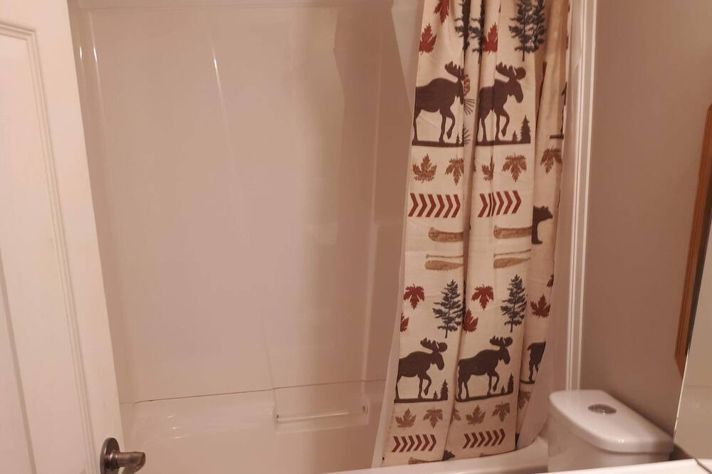 Photo of Bathroom in Cougar Creek