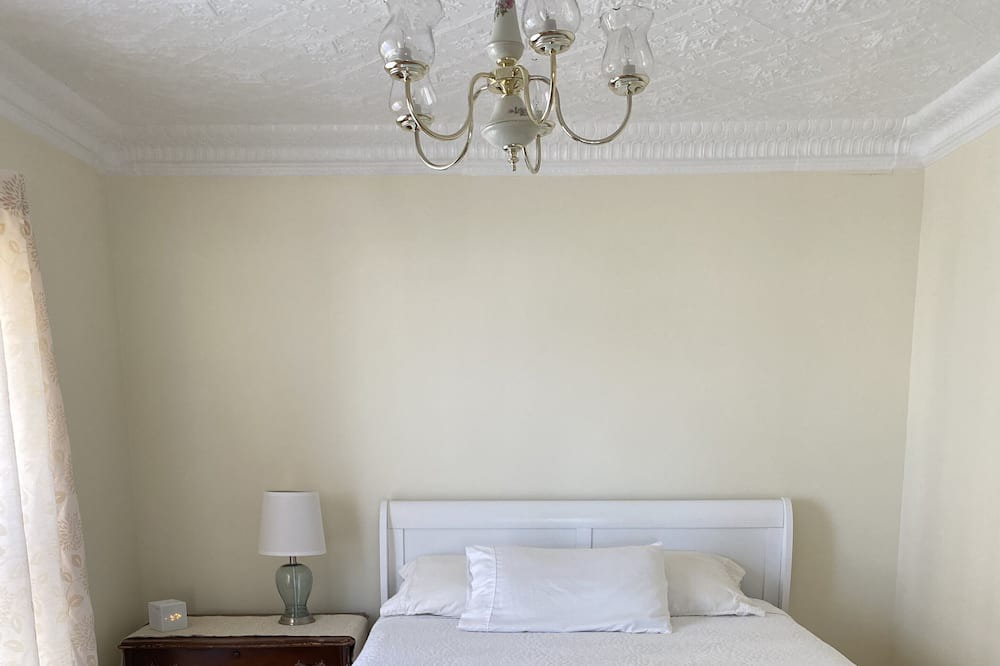 Photo of Bedroom in Lower Woods Harbour