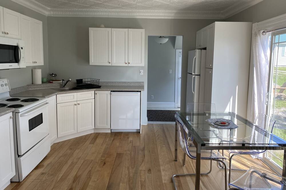 Photo of Kitchen in Lower Woods Harbour