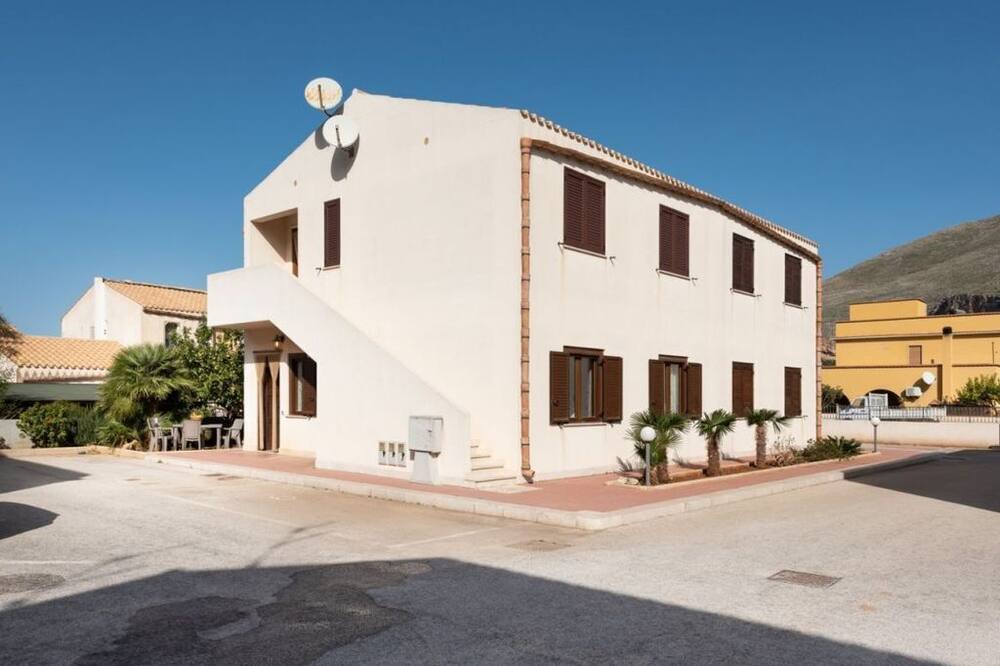 Photo of Outdoor in Castelluzzo