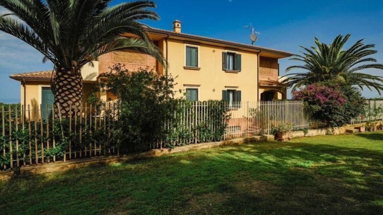 Photo of Outdoor in Patti