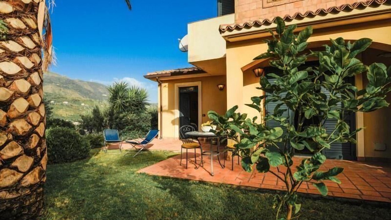 Photo of Outdoor in Patti