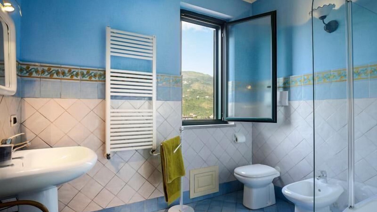 Photo of Bathroom in Patti