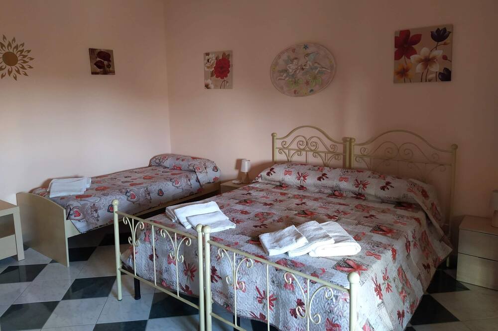 Photo of Bedroom in Castrofilippo