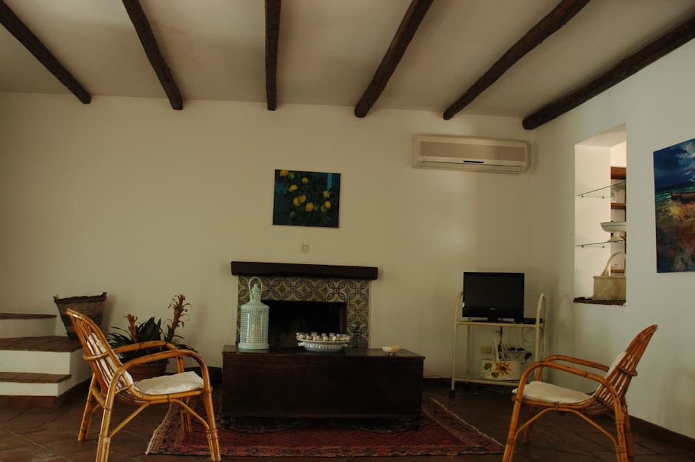 Photo of Livingroom in Santa Flavia