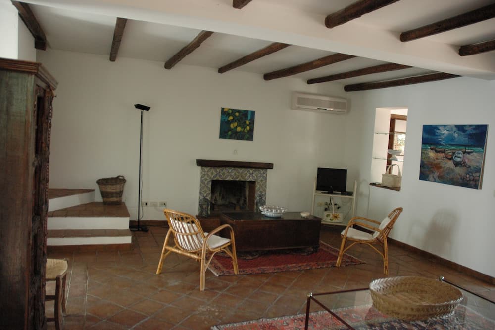 Photo of Livingroom in Santa Flavia