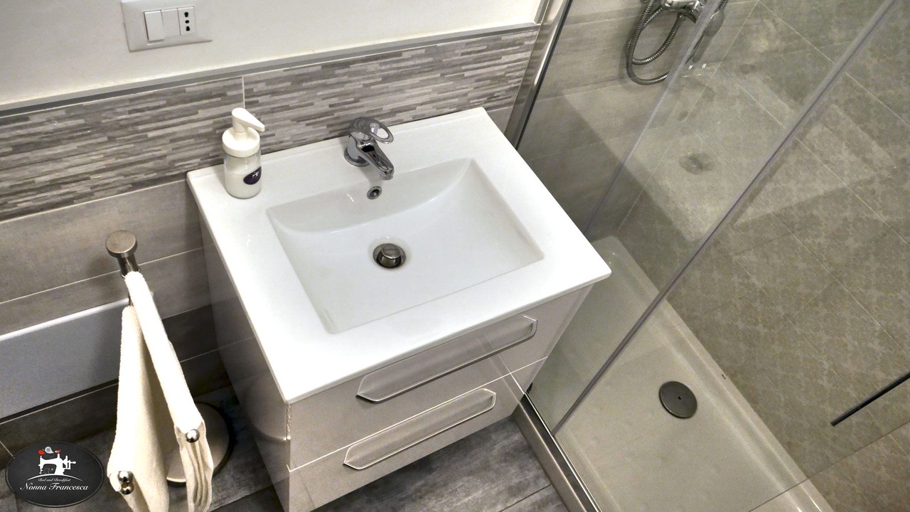 Photo of Bathroom in Patti
