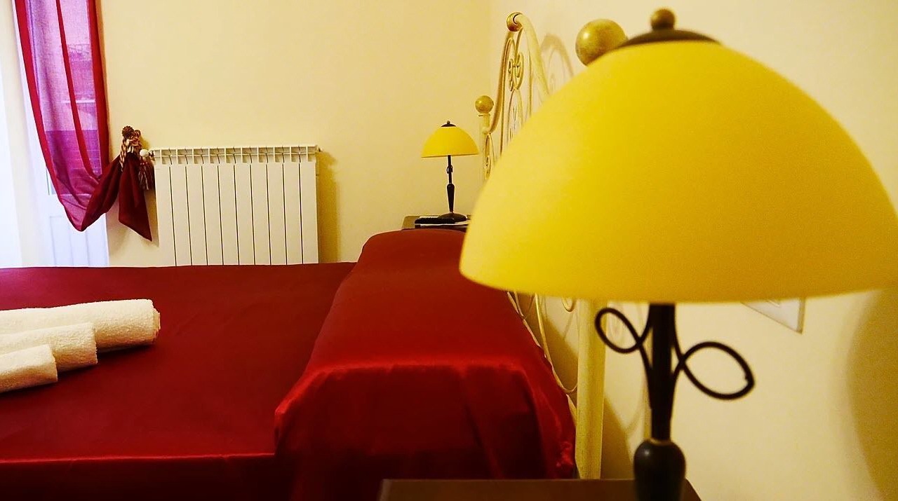 Photo of Bedroom in Patti