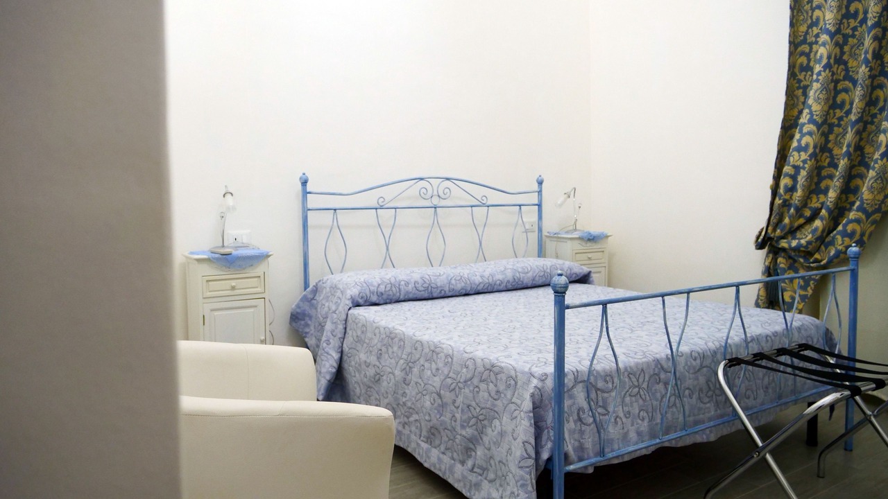 Photo of Bedroom in Patti
