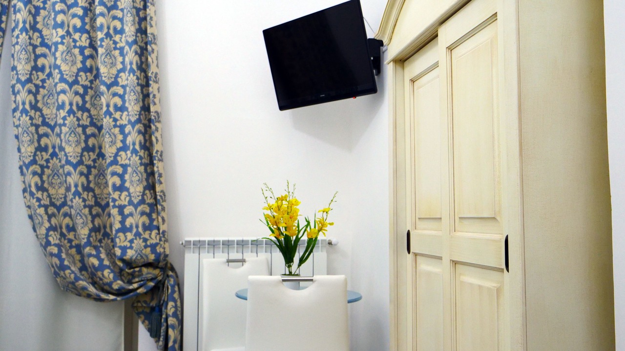 Photo of Bedroom in Patti