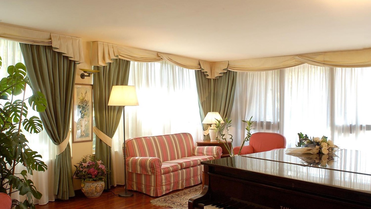 Photo of Others in Margine Coperta-Traversagna