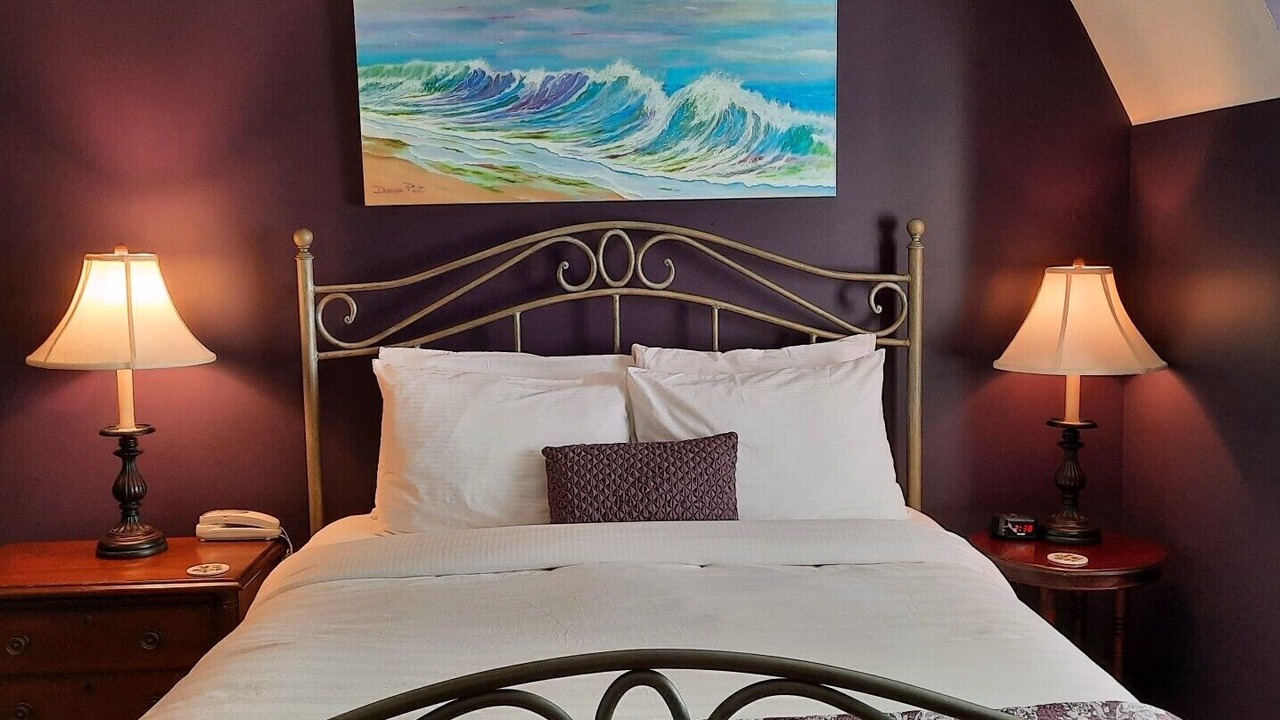 Photo of Bedroom in Booktown