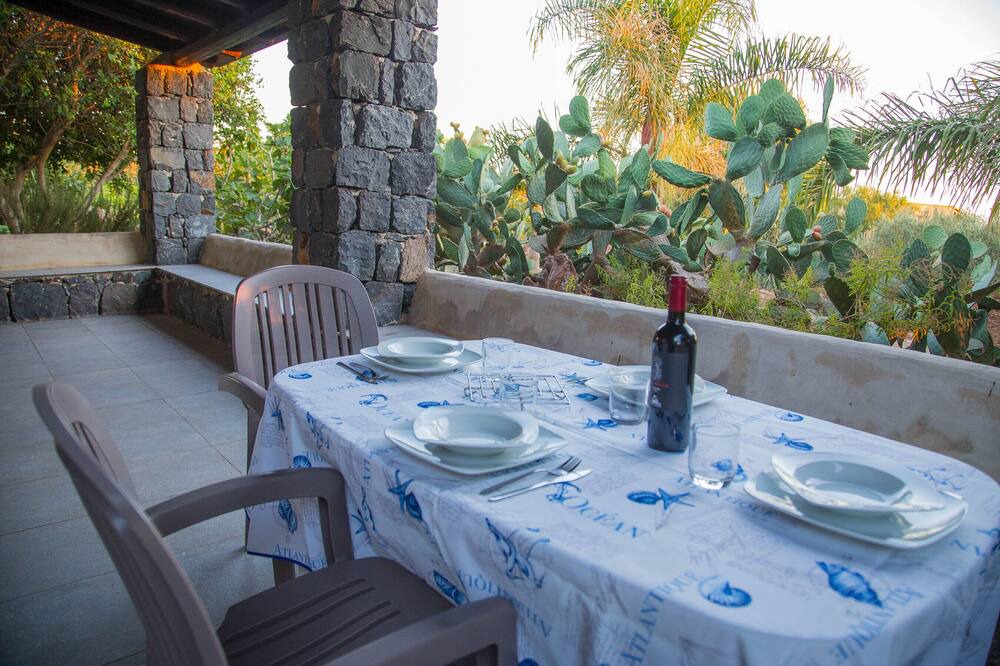 Photo of Patio Balcony in Ustica