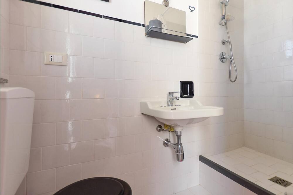 Photo of Bathroom in Licata
