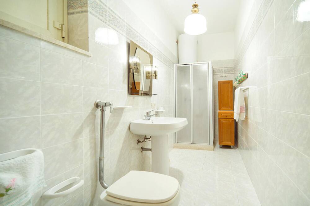 Photo of Bathroom in Salemi