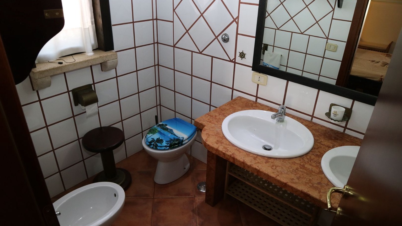 Photo of Bathroom in Latina