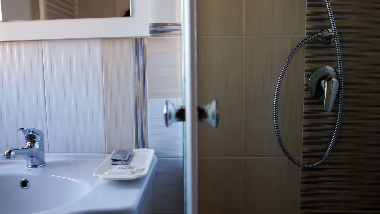 Photo of Bathroom in Longi