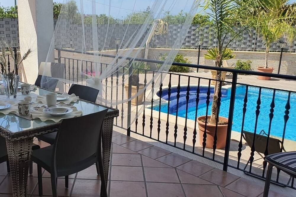 Photo of Patio Balcony in Trabia