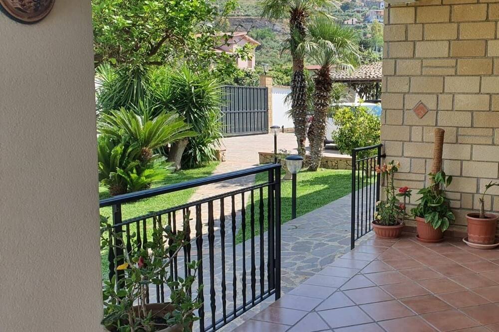 Photo of Patio Balcony in Trabia