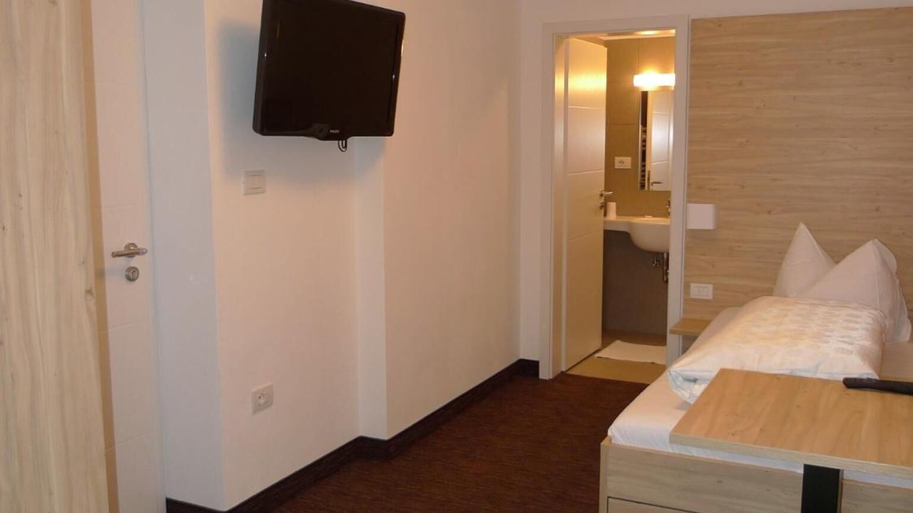 Photo of Bedroom in Lutago