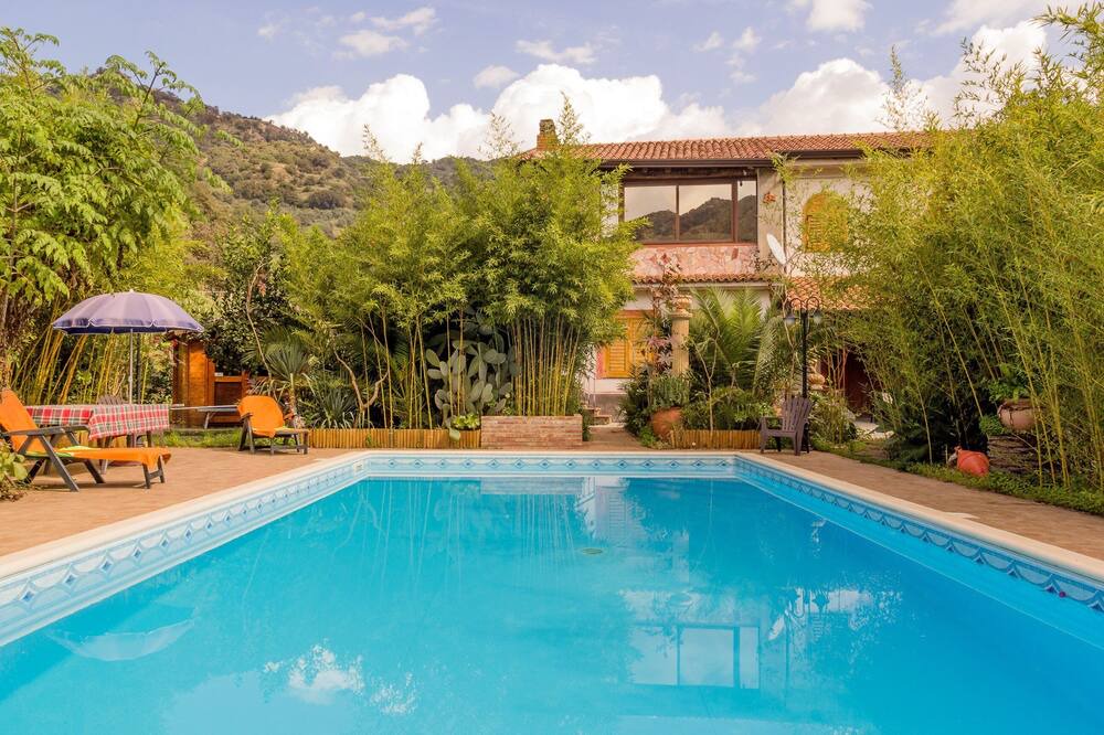 Photo of Outdoor in Motta Camastra