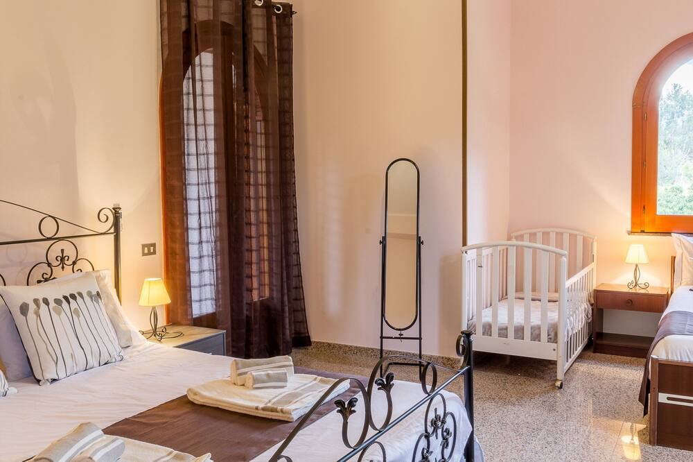 Photo of Bedroom in Motta Camastra