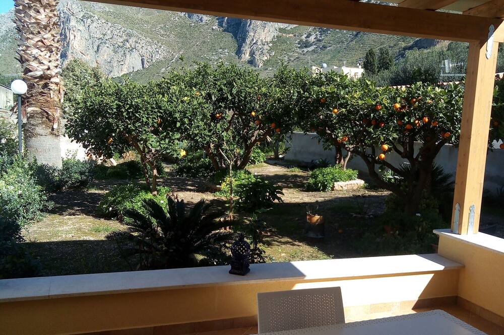 Photo of Patio Balcony in Macari