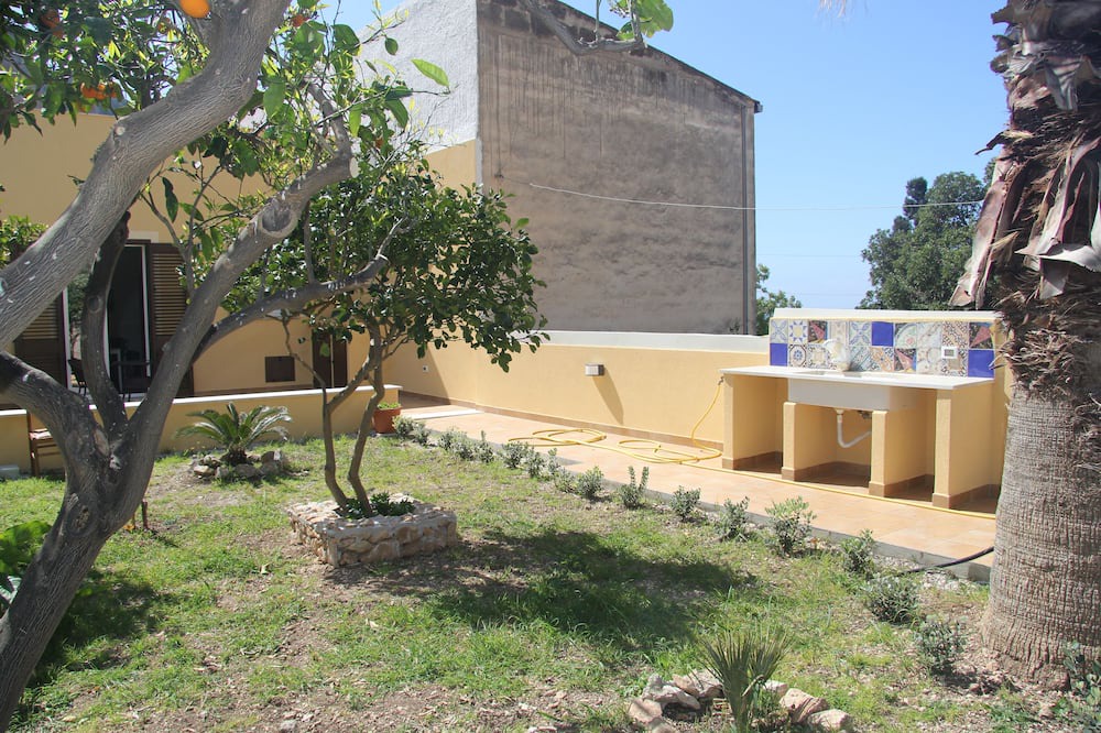 Photo of Outdoor in Macari