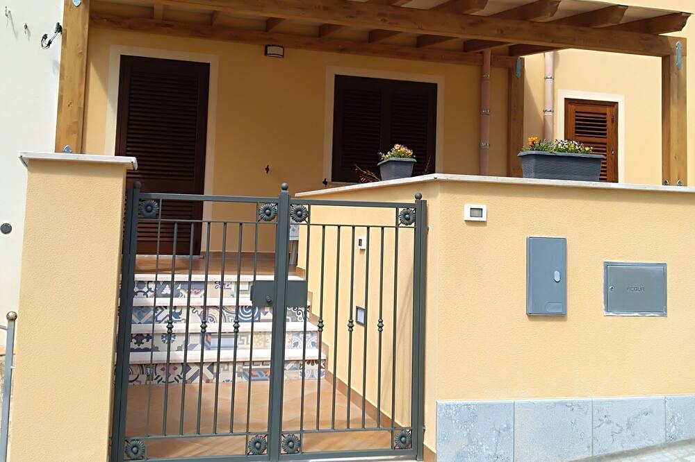 Photo of Outdoor in Macari