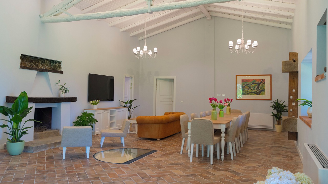 Photo of Livingroom in Mirto
