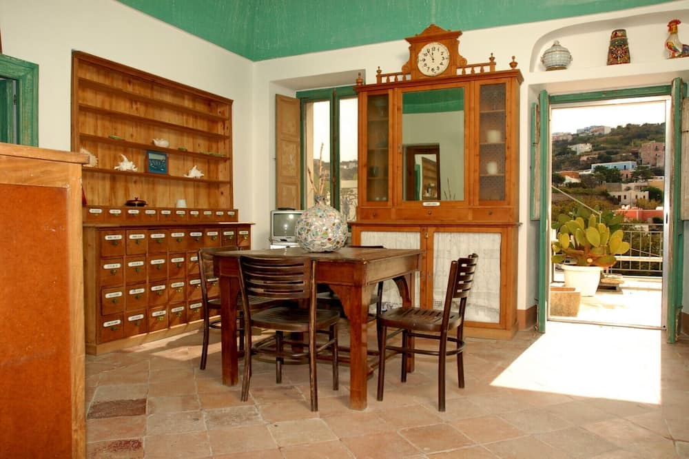 Photo of Livingroom in Ponza