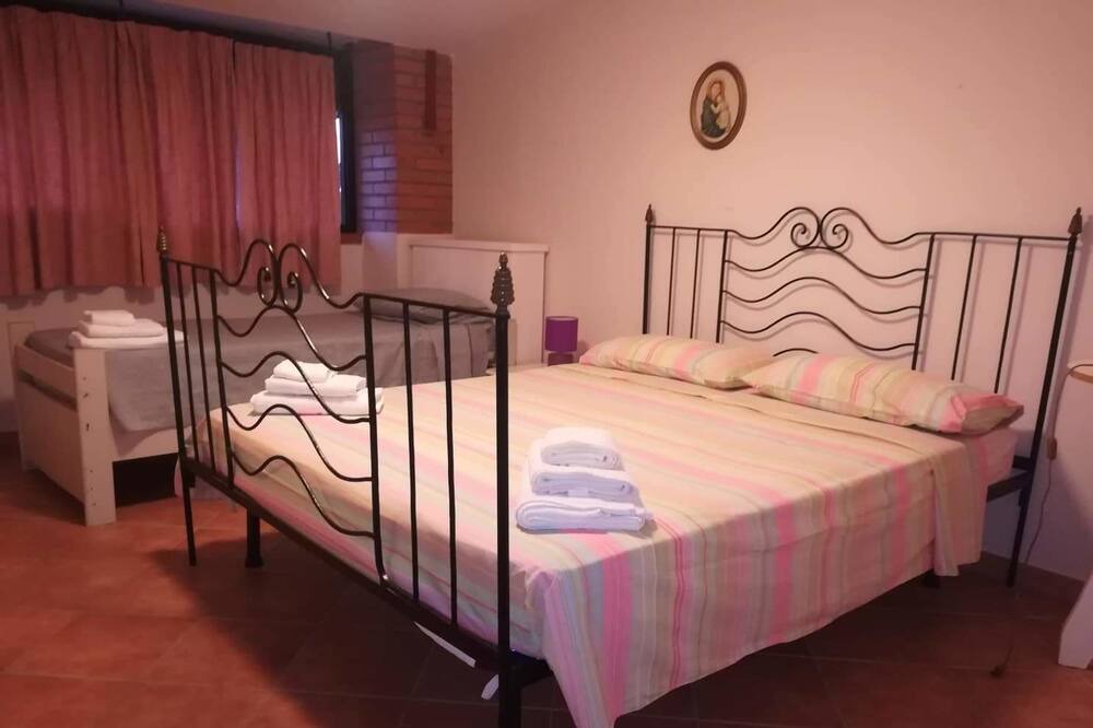 Photo of Bedroom in Trappeto